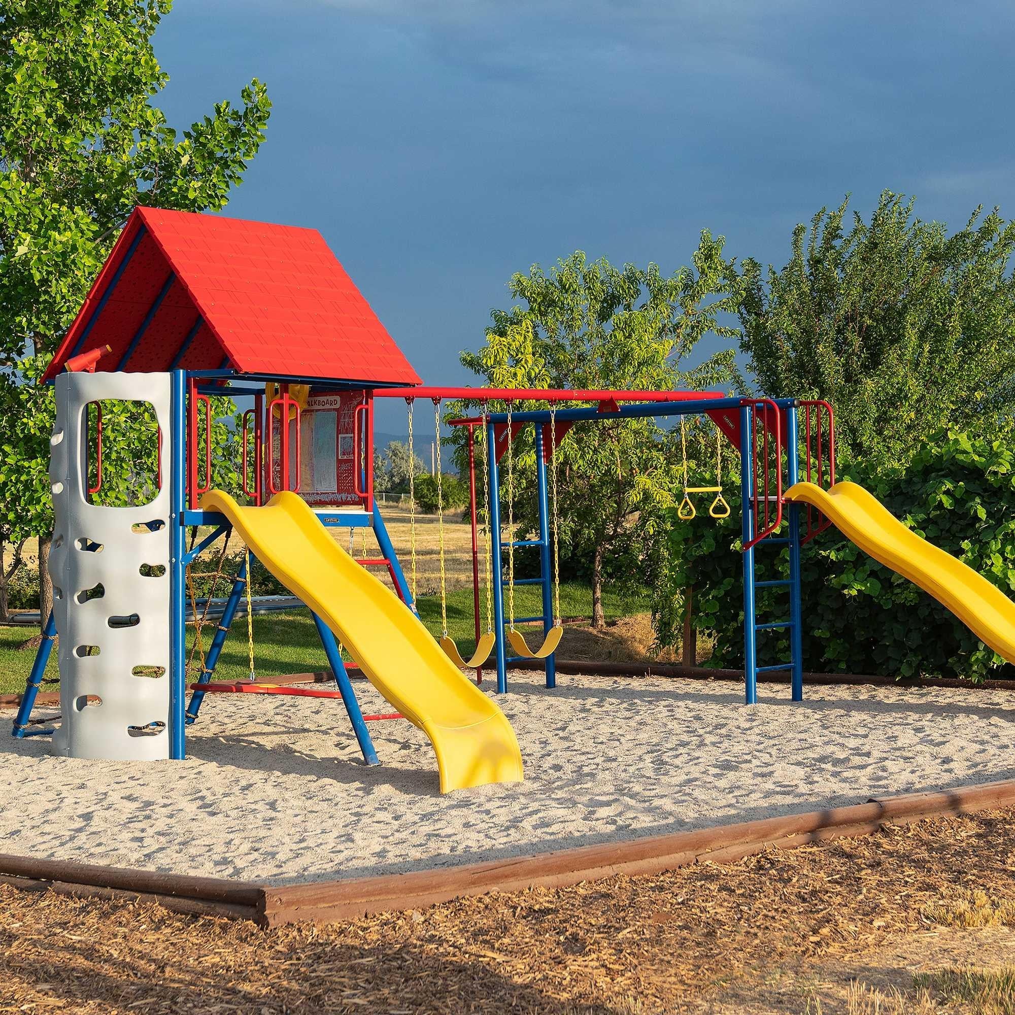 Lifetime Big Stuff Deluxe Swing Set (Primary) - 91087